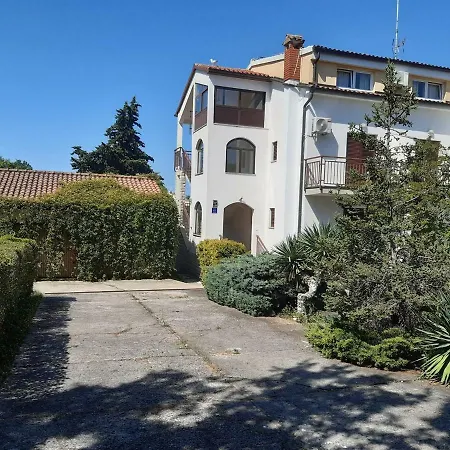 House Puseljic - 4. - Studio A2 For Max 2 Pax With Own Tennis Court *
