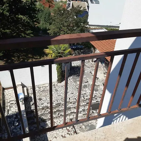 House Puseljic - 4. - Studio A2 For Max 2 Pax With Own Tennis Court *
