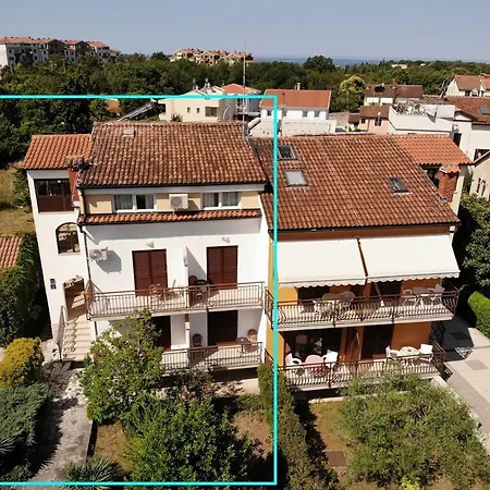 House Puseljic - 4. - Studio A2 For Max 2 Pax With Own Tennis Court Poreč