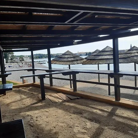 House Puseljic - 4. - Studio A2 For Max 2 Pax With Own Tennis Court Daire