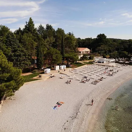 House Puseljic - 4. - Studio A2 For Max 2 Pax With Own Tennis Court * Poreč