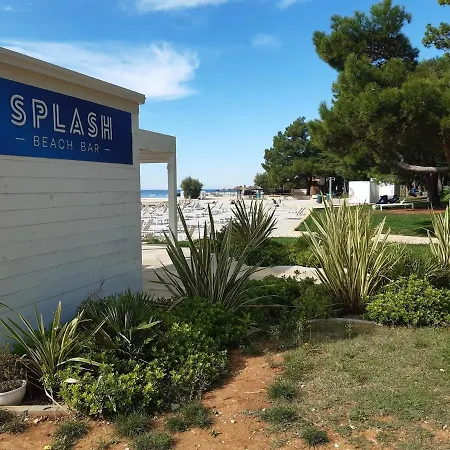 House Puseljic - 4. - Studio A2 For Max 2 Pax With Own Tennis Court * Poreč
